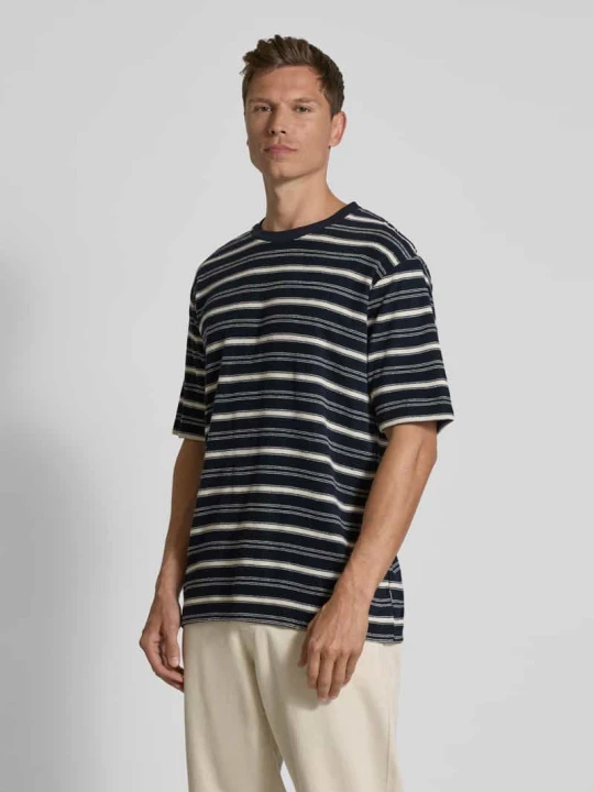 Zdjęcie produktu T-shirt o kroju oversized z okrągłym dekoltem lindbergh Ciemnoniebieski