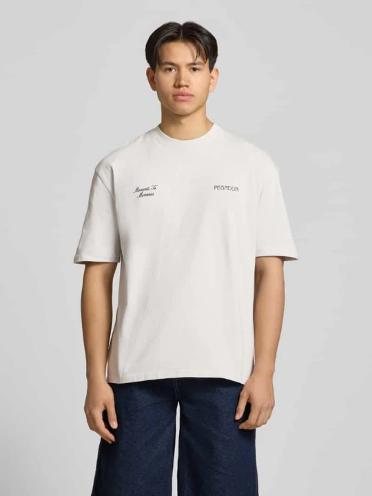 Zdjęcie produktu T-shirt o kroju oversized z rękawem o dł. 1/2 model 'Zernez' Pegador Jasnoszary