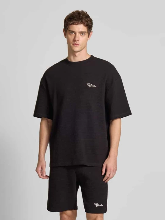 Zdjęcie produktu T-shirt o kroju oversized z wyhaftowanym logo Pegador Czarny