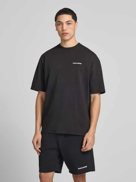 Zdjęcie produktu t-shirt o kroju oversized z wyhaftowanym logo Pegador Czarny