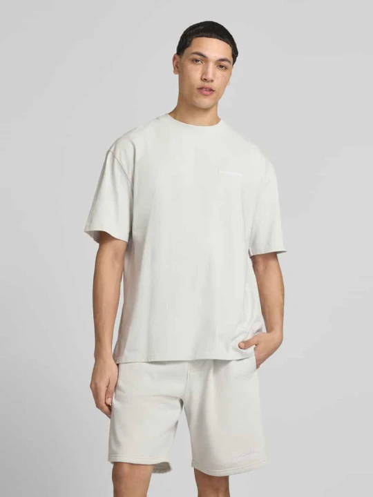 Zdjęcie produktu t-shirt o kroju oversized z wyhaftowanym logo Pegador Jasnoszary