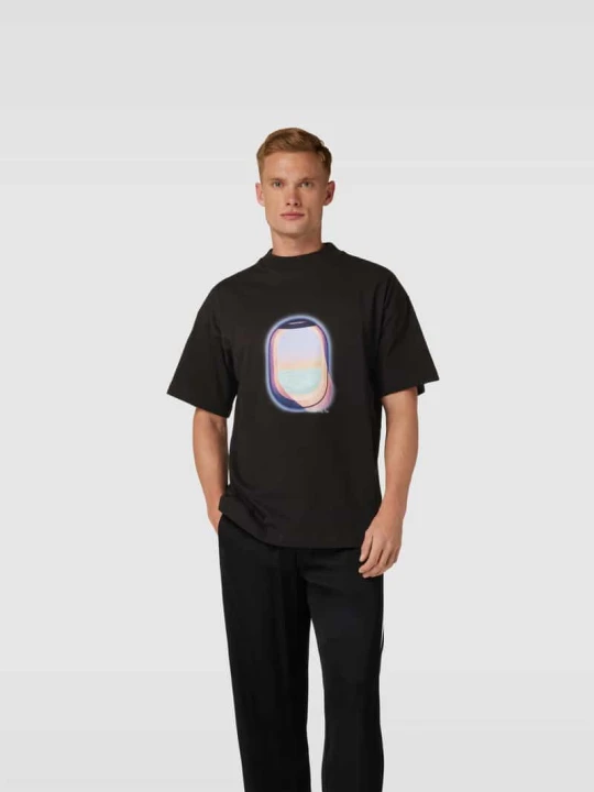 Zdjęcie produktu t-shirt o kroju oversized ze stójką Blue Sky Inn Czarny