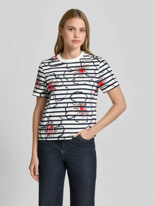 Zdjęcie produktu T-shirt o kroju regular fit model 'FLOWER GRAPHIC REG C-NK S' Tommy Hilfiger Biały