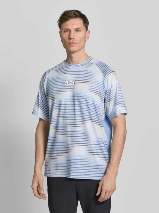 Zdjęcie produktu T-shirt krój regular fit z aplikacją logo EA7 Emporio Armani Niebieski