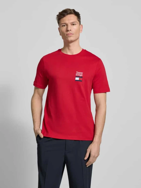 Zdjęcie produktu T-shirt z czystej bawełny w kroju regular fit model 'BRAND LOVE TEXT' Tommy Hilfiger Czerwony