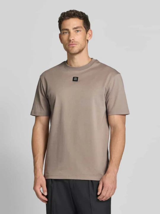 Zdjęcie produktu t-shirt o kroju regular fit z czystej bawełny model 'DALILE' Hugo Średniobrązowy