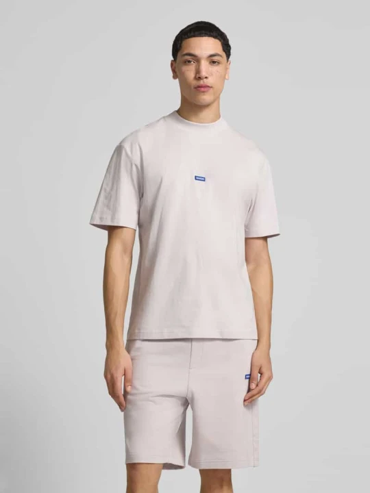 Zdjęcie produktu t-shirt o kroju regular fit z czystej bawełny model 'Niereos' Hugo Jasnofioletowy