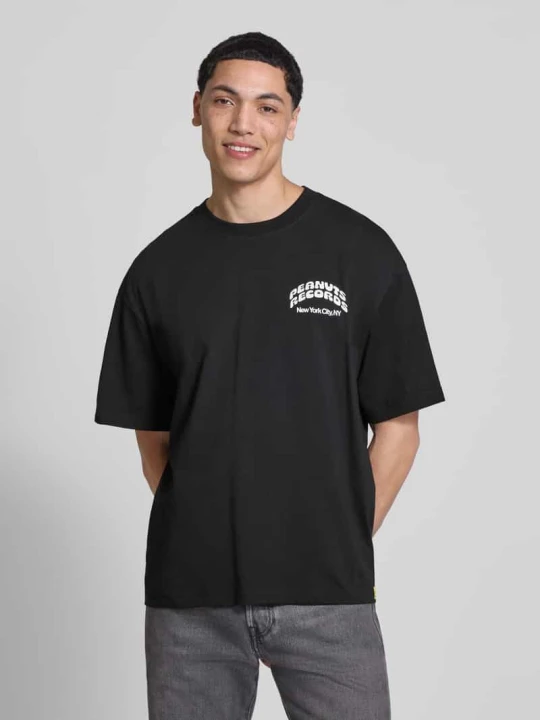 Zdjęcie produktu T-shirt o kroju regular fit z czystej bawełny model 'PEANUTS' Only & Sons Czarny