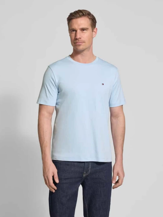Zdjęcie produktu T-shirt o kroju regular fit z czystej bawełny Tommy Hilfiger Jasnoniebieski