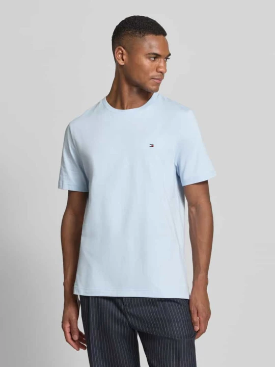 Zdjęcie produktu T-shirt o kroju regular fit z czystej bawełny Tommy Hilfiger Jasnoniebieski