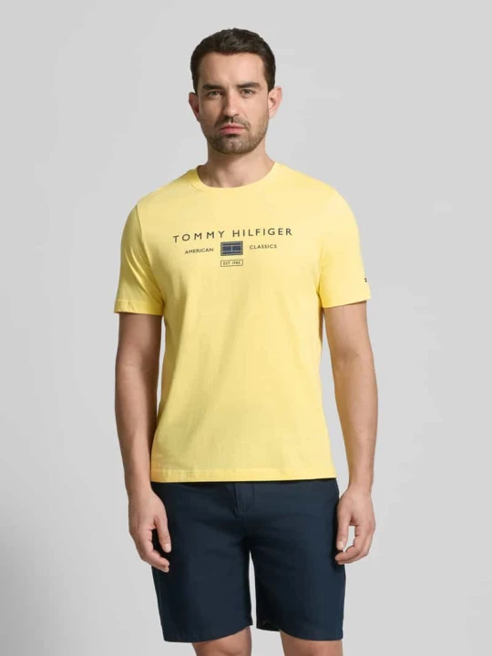 Zdjęcie produktu t-shirt o kroju regular fit z czystej bawełny Tommy Hilfiger Żółty