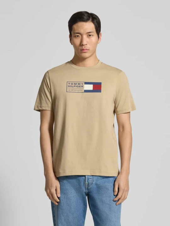 Zdjęcie produktu t-shirt o kroju regular fit z czystej bawełny Tommy Hilfiger Beżowy