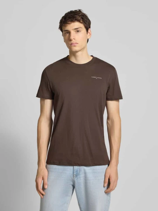 Zdjęcie produktu T-shirt o kroju regular fit z czystej bawełny Tommy Jeans Ciemnobrązowy