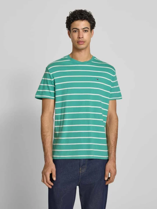 Zdjęcie produktu t-shirt o kroju regular fit z czystej bawełny Tommy Jeans Zielony