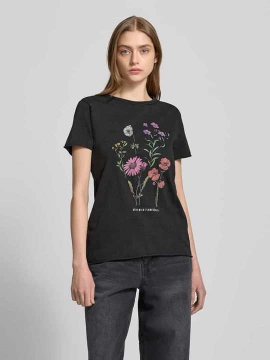 Zdjęcie produktu T-shirt o kroju regular fit z czystej bawełny z nadrukiem z motywem model ‘LUCY LIFE’ Only Czarny