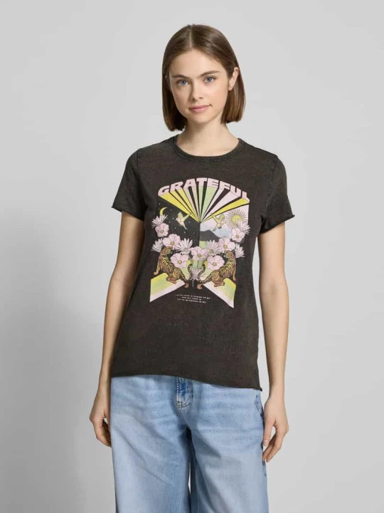 Zdjęcie produktu T-shirt o kroju regular fit z czystej bawełny z nadrukiem z motywem model ‘LUCY LIFE’ Only Czarny