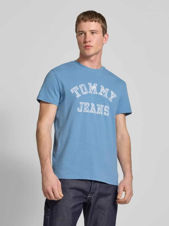 Zdjęcie produktu T-shirt o kroju regular fit z czystej bawełny z nadrukiem ze wzorem Tommy Jeans