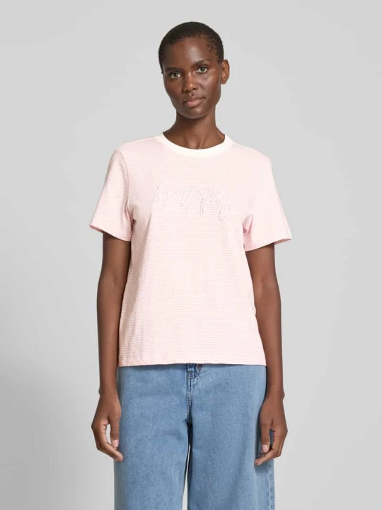 Zdjęcie produktu T-shirt o kroju regular fit z czystej bawełny z napisem z biżuteryjnych pereł s.Oliver Różowy