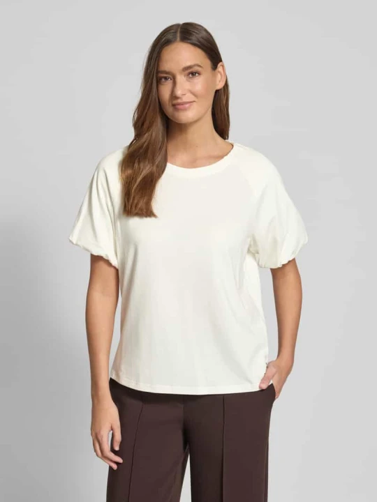 Zdjęcie produktu T-shirt o kroju regular fit z dodatkiem wiskozy model 'Ruffel' FYNCH-HATTON Écru