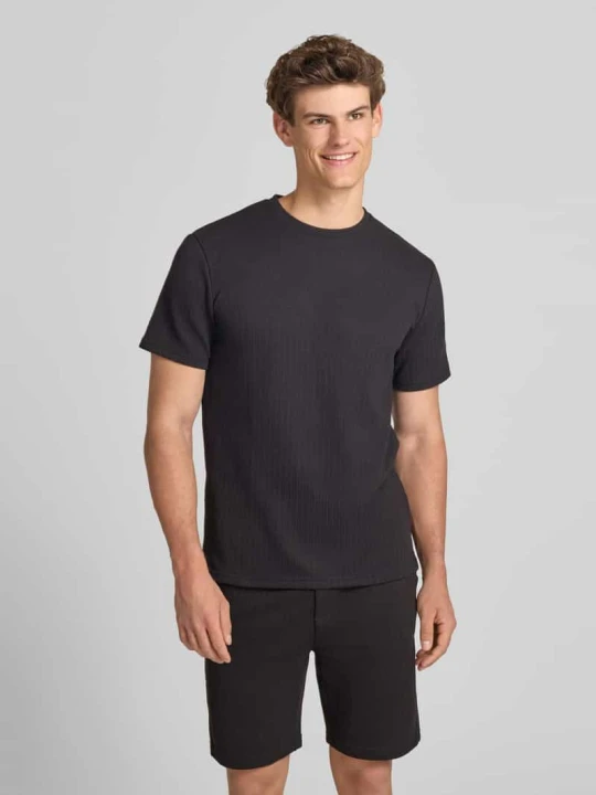 Zdjęcie produktu t-shirt o kroju regular fit z dodatkiem wiskozy model 'TREY' Only & Sons Czarny