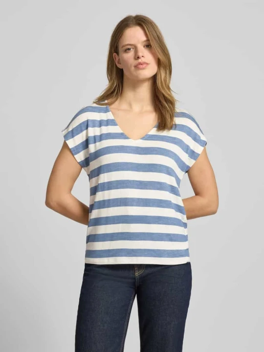 Zdjęcie produktu T-shirt o kroju regular fit z Mieszanka wiskozy Model 'LIRA' Only Jeansowy niebieski