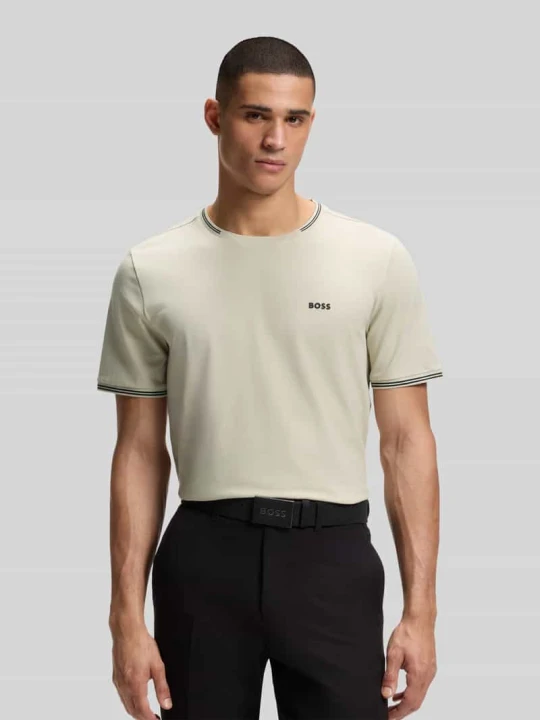 Zdjęcie produktu t-shirt o kroju regular fit z mieszanki bawełny model 'TAUL' Boss Beżowy