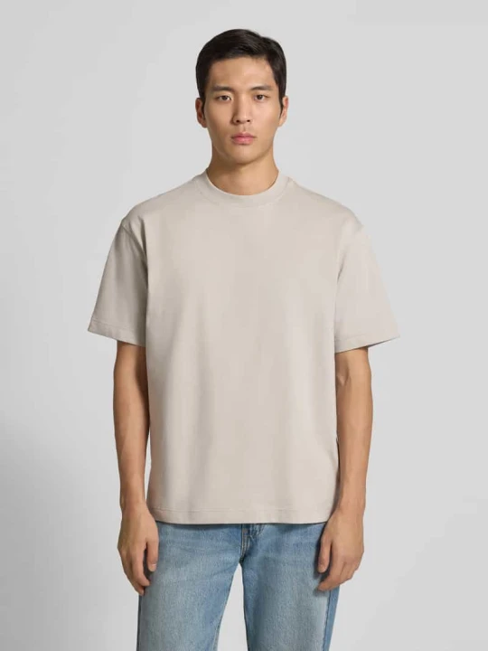Zdjęcie produktu T-shirt o kroju regular fit z mieszanki bawełny model ‘TEETIM’ Boss Piaskowy