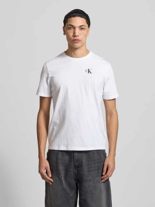 Zdjęcie produktu T-shirt o kroju regular fit z nadrukiem z logo Calvin Klein Jeans Biały