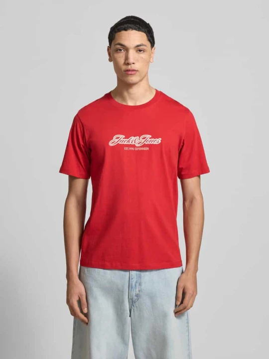 Zdjęcie produktu T-shirt o kroju regular fit z nadrukiem z logo Jack&Jones Czerwony