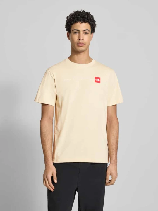 Zdjęcie produktu T-shirt o kroju regular fit z nadrukiem z logo The North Face Złamany biały