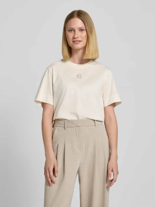 Zdjęcie produktu T-shirt o kroju regular fit z obszyciem kamieniami stras Boss Złamany biały