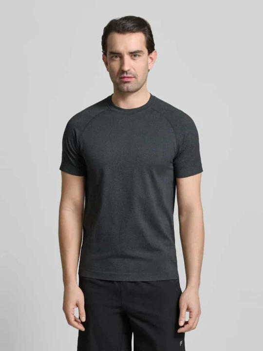 Zdjęcie produktu T-shirt o kroju regular fit z okrągłym dekoltem Fabletics Czarny