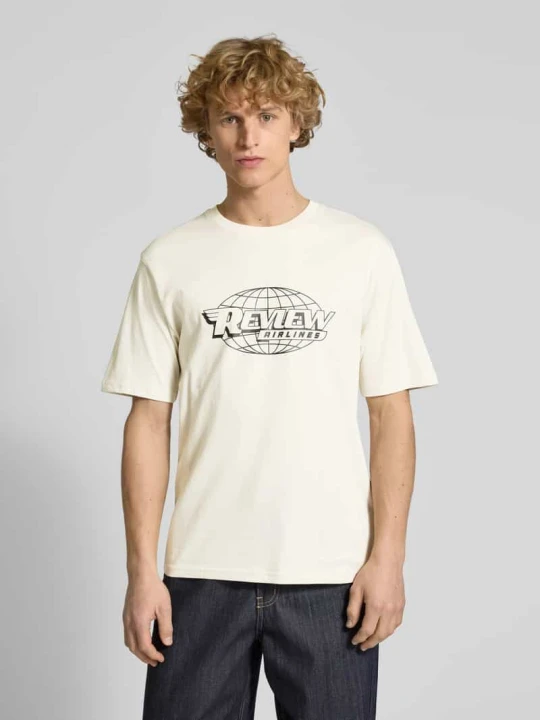 Zdjęcie produktu T-shirt o kroju regular fit z okrągłym dekoltem REVIEW Écru