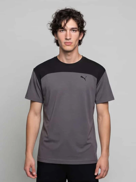 Zdjęcie produktu t-shirt o kroju regular fit z technologią drycell model 'PUMATECH Essentials Tee' Antracytowy