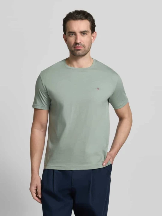 Zdjęcie produktu T-shirt o kroju regular fit z wyhaftowanym logo Gant