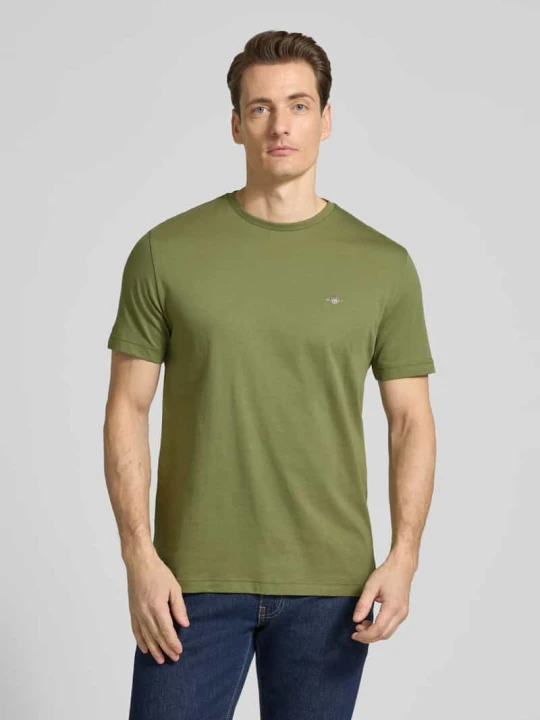 Zdjęcie produktu T-shirt o kroju regular fit z wyhaftowanym logo Gant Oliwkowy
