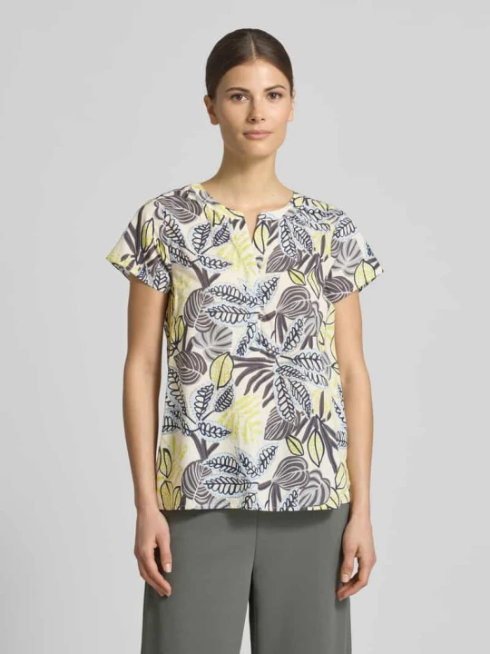 Zdjęcie produktu t-shirt o kroju relaxed fit z kwiatowym nadrukiem na całej powierzchni Soyaconcept Jasnoniebieski