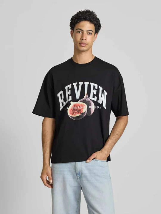 Zdjęcie produktu t-shirt o kroju relaxed fit z nadrukiem z logo REVIEW Czarny