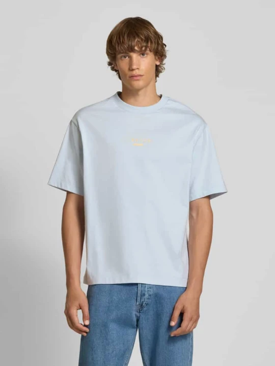 Zdjęcie produktu T-shirt o kroju relaxed fit z okrągłym dekoltem Calvin Klein Jeans Jasnoniebieski