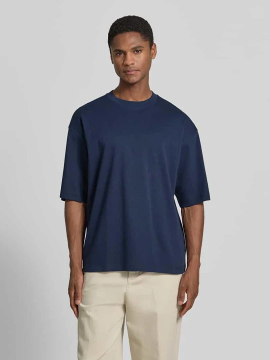 Zdjęcie produktu t-shirt o kroju relaxed fit z okrągłym dekoltem Jake*s Granatowy