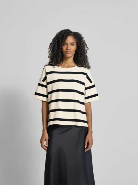 Zdjęcie produktu T-shirt o kroju relaxed fit z rękawem o dł. 1/2 Juvia Écru