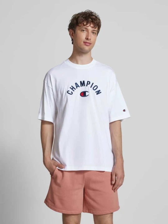 Zdjęcie produktu T-shirt o kroju relaxed fit z wyhaftowanym logo Champion Biały