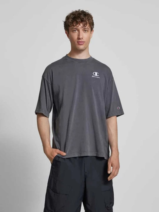 Zdjęcie produktu T-shirt o kroju relaxed fit z wyhaftowanym logo Champion Antracytowy