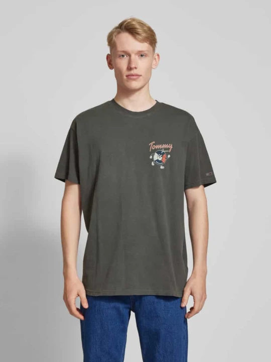 Zdjęcie produktu T-shirt o kroju relaxed fit z wyhaftowanym logo model ‘NOVELTY’ Tommy Jeans Czarny