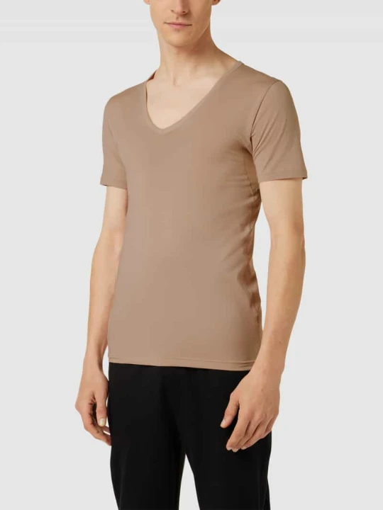 Zdjęcie produktu T-shirt o kroju Slim Fit z dekoltem w serek Mey Beżowy