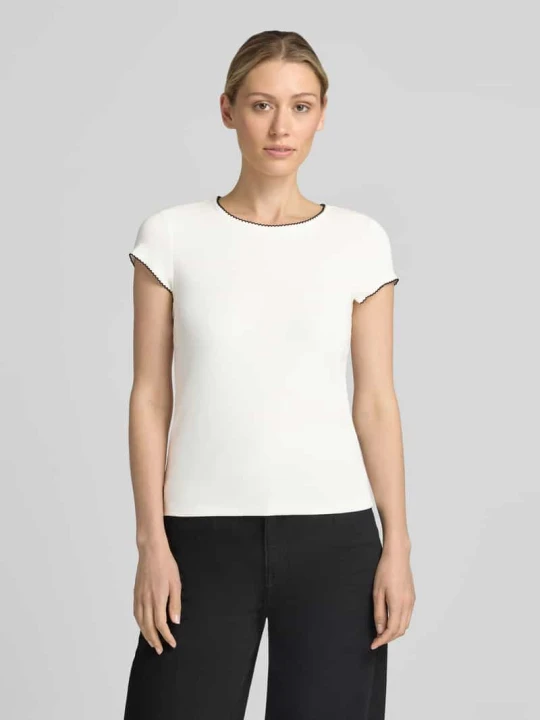 Zdjęcie produktu t-shirt o kroju slim fit z dodatkiem wiskozy comma Złamany biały