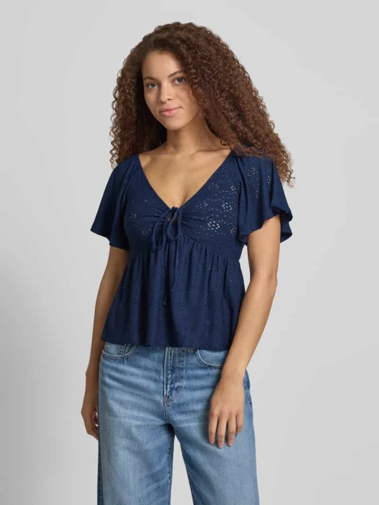 Zdjęcie produktu T-shirt o kroju slim fit z głębokim dekoltem w serek model 'SMILLA' Only Granatowy