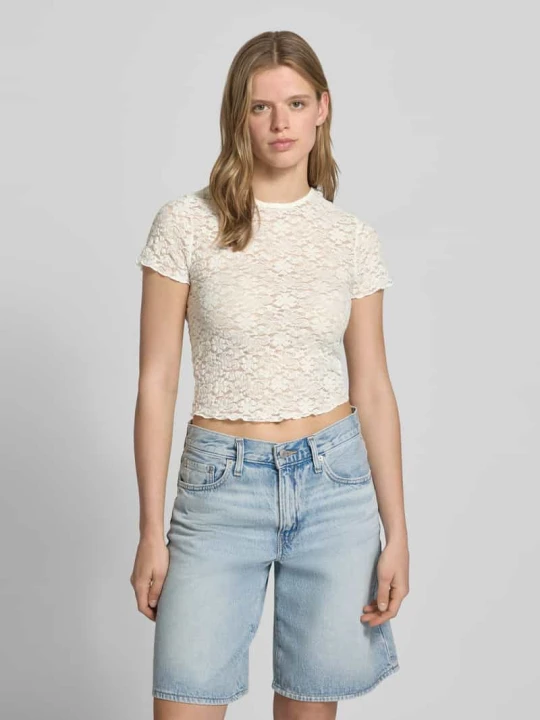 Zdjęcie produktu t-shirt o kroju slim fit z koronki model 'FAITH' Only Złamany biały