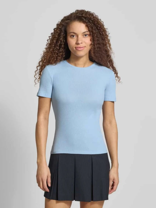 Zdjęcie produktu t-shirt o kroju slim fit z mieszanka bawełny model 'RUKA' Pieces Jasnoniebieski