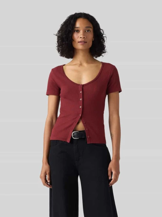 Zdjęcie produktu t-shirt o kroju slim fit z mieszanki bawełny Levi's Ciemnoczerwony